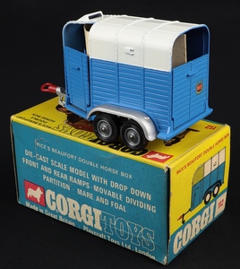 Corgi toys 112 rice's beaufort double horse box ll663 back