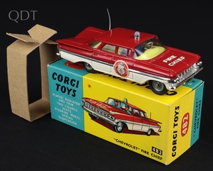 Corgi toys 482 chevrolet fire chief ll788 front