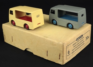 Trade box dinky toys 30v ncb vans ll827 back