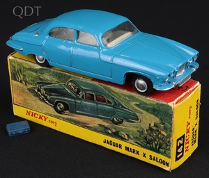 Nicky toys 142 jaguar mark x ll835 front