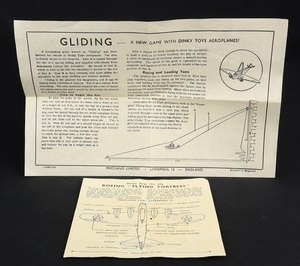 Dinky toys 62g boeing flying fortress monoplane ll845 leaflets