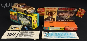 Corgi toys 261 james bond's aston martin db5 ll850 front