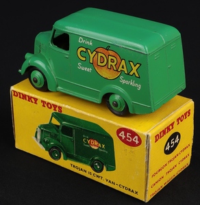 Dinky toys 454 cydrax trojan van ll852 back