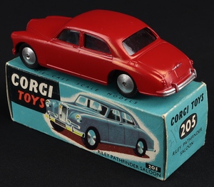 Corgi toys 205 riley pathfinder ll899 back