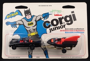 Corgi juniors 2519 batmobile and batboat ll942 front