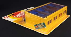 Corgi junior e3001 garage ll964 side 1