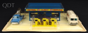 Husky gift set 3006 petrol station ll965 front