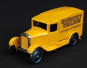 Dinky toys 28a hornby trains advertising van mm11 front 1