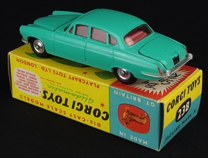 Corgi toys 238 jaguar mark x mm122 back